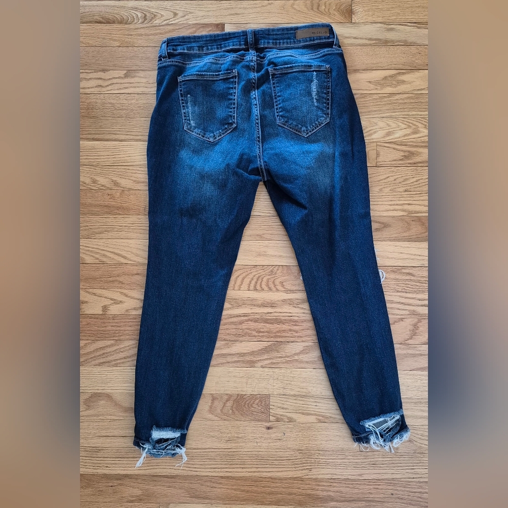 Cello Women's Size 14 Holly Springs Mid Rise Distressed Skinny Ankle EUC - Picture 3 of 8